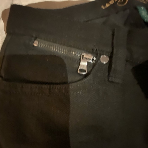 Black Jeans - Picture 6 of 9